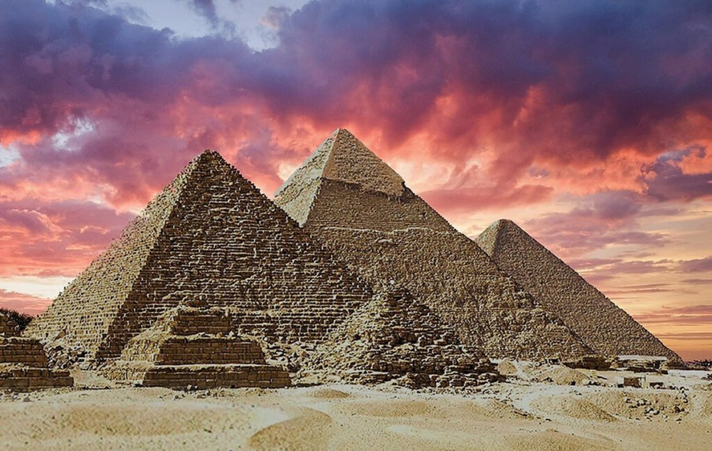 New Theory Suggests Hydraulic Lift System Used in Construction of Egypt's Oldest Pyramid