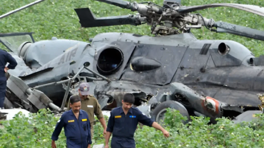 Helicopter crash in Colombia, Vichada helicopter wreckage, humanitarian mission helicopter crash, Colombian soldiers crash site, rescue mission after helicopter crash.