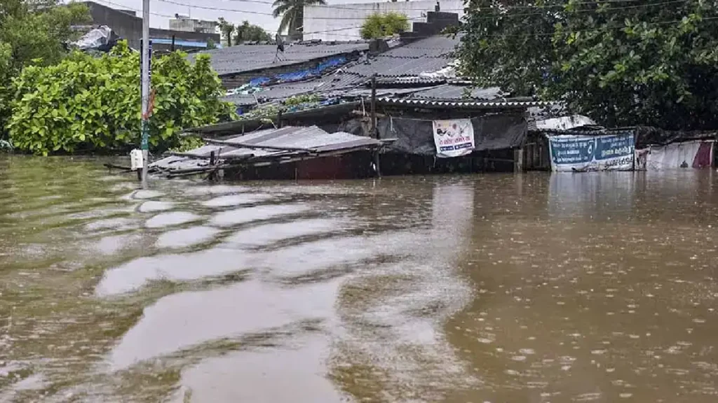 Over 60 Feared Killed as Severe Floods Hit Gujarat, Andhra Pradesh, and Telangana