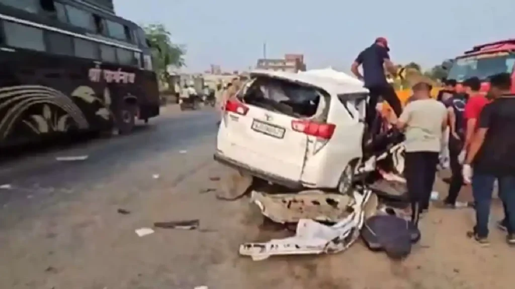 Car accident scene in Sabarkantha, Gujarat.