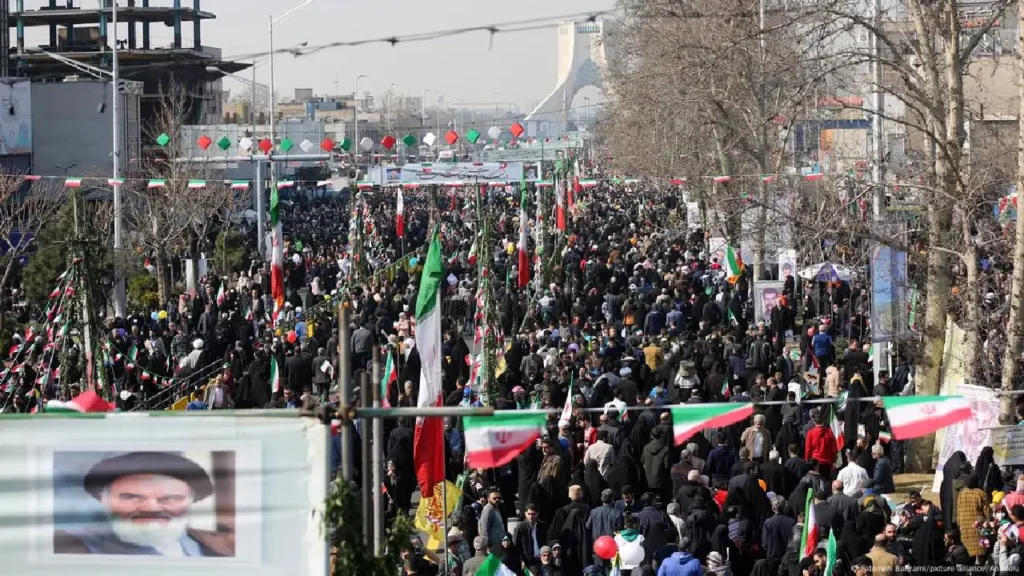 Protesters chanting anti-American slogans in Tehran