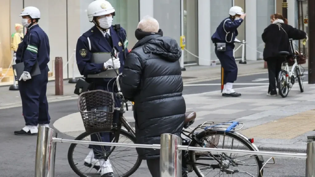 Traffic law enforcement for cyclists in Japan