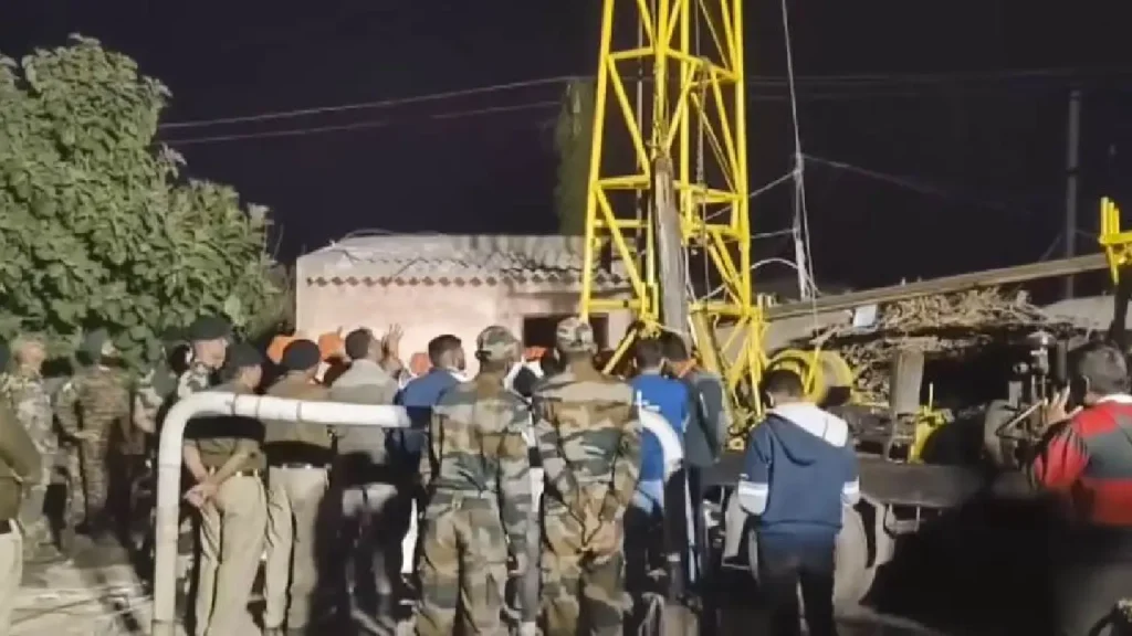 borewell rescue bhuj, 33-hour rescue operation, girl rescued from borewell, tragic borewell incident, Bhuj Gujarat rescue, NDRF BSF rescue efforts, girl falls into borewell