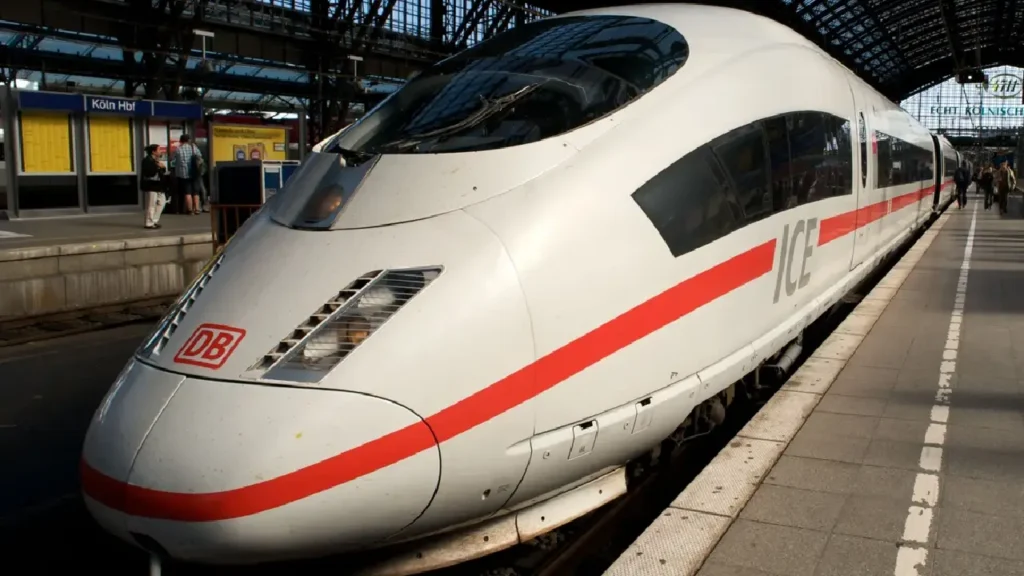 "Ticketless passenger on German train" "Man clinging to ICE high-speed train" "Risky train incident in Germany"